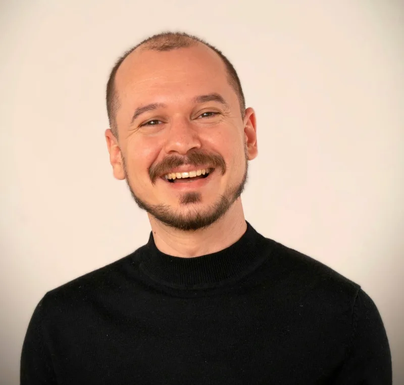 Adrian Miu